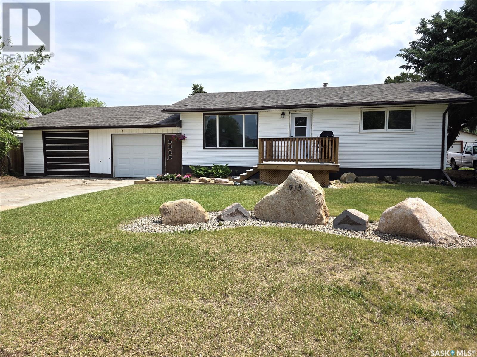 515 Douglass STREET, outlook, Saskatchewan