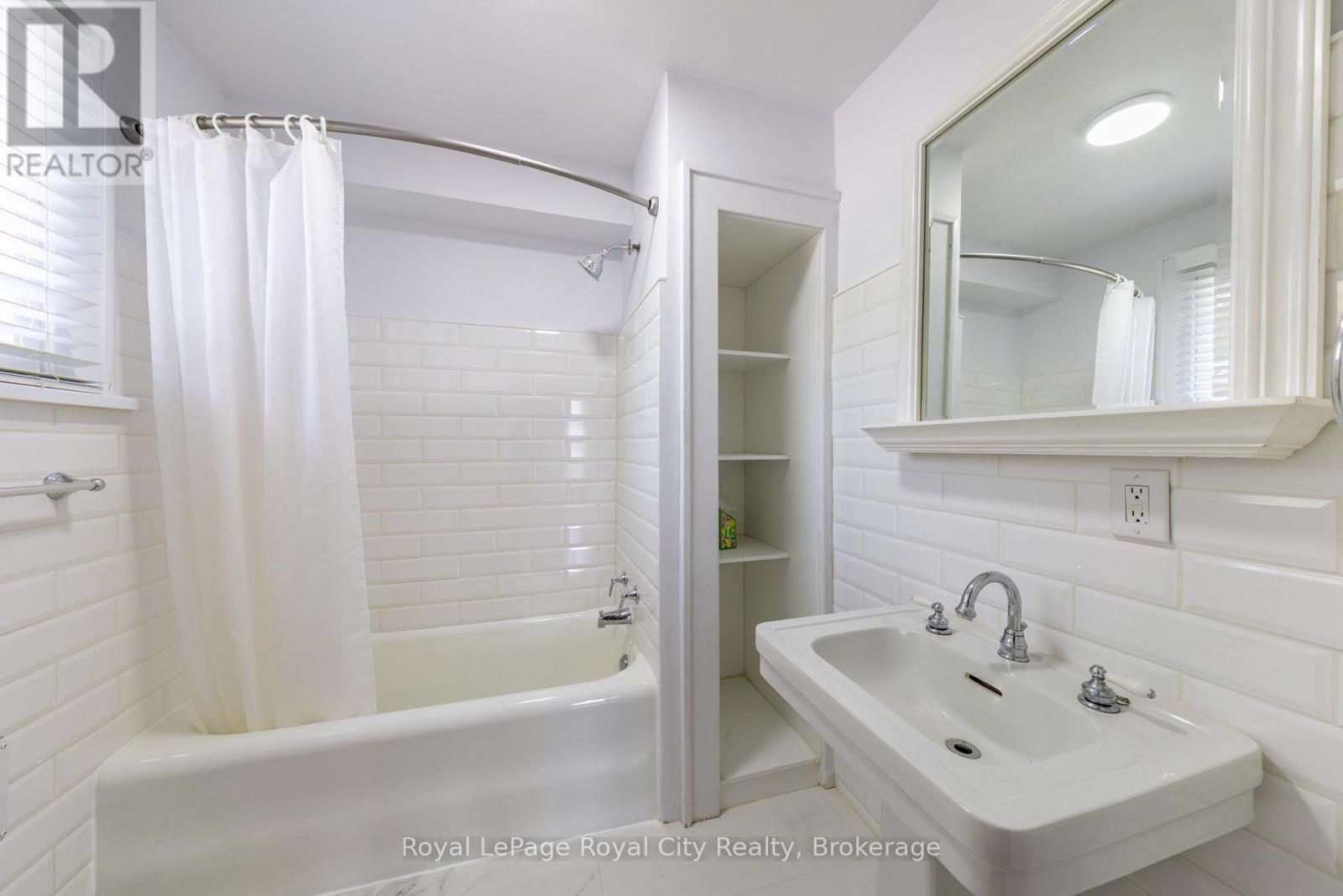 76 London Road W, Guelph (Exhibition Park), Ontario  N1H 2B7 - Photo 15 - X12243184