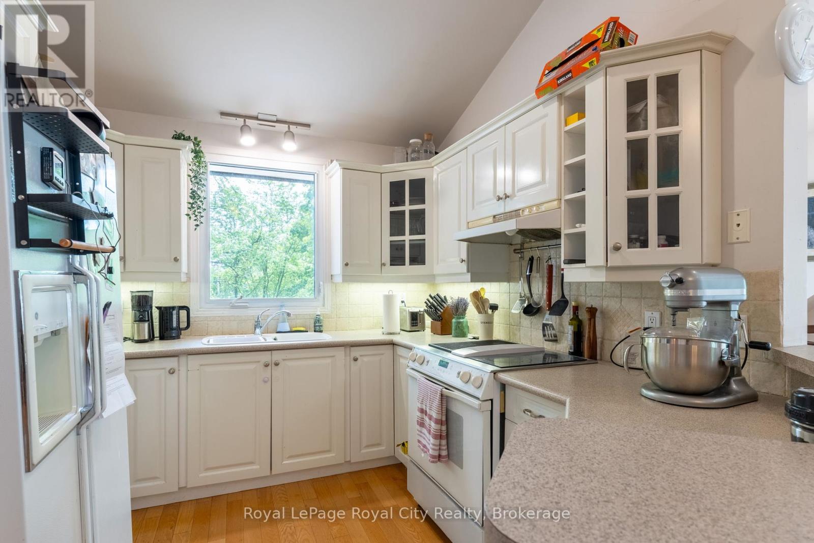 76 London Road W, Guelph (Exhibition Park), Ontario  N1H 2B7 - Photo 23 - X12243184