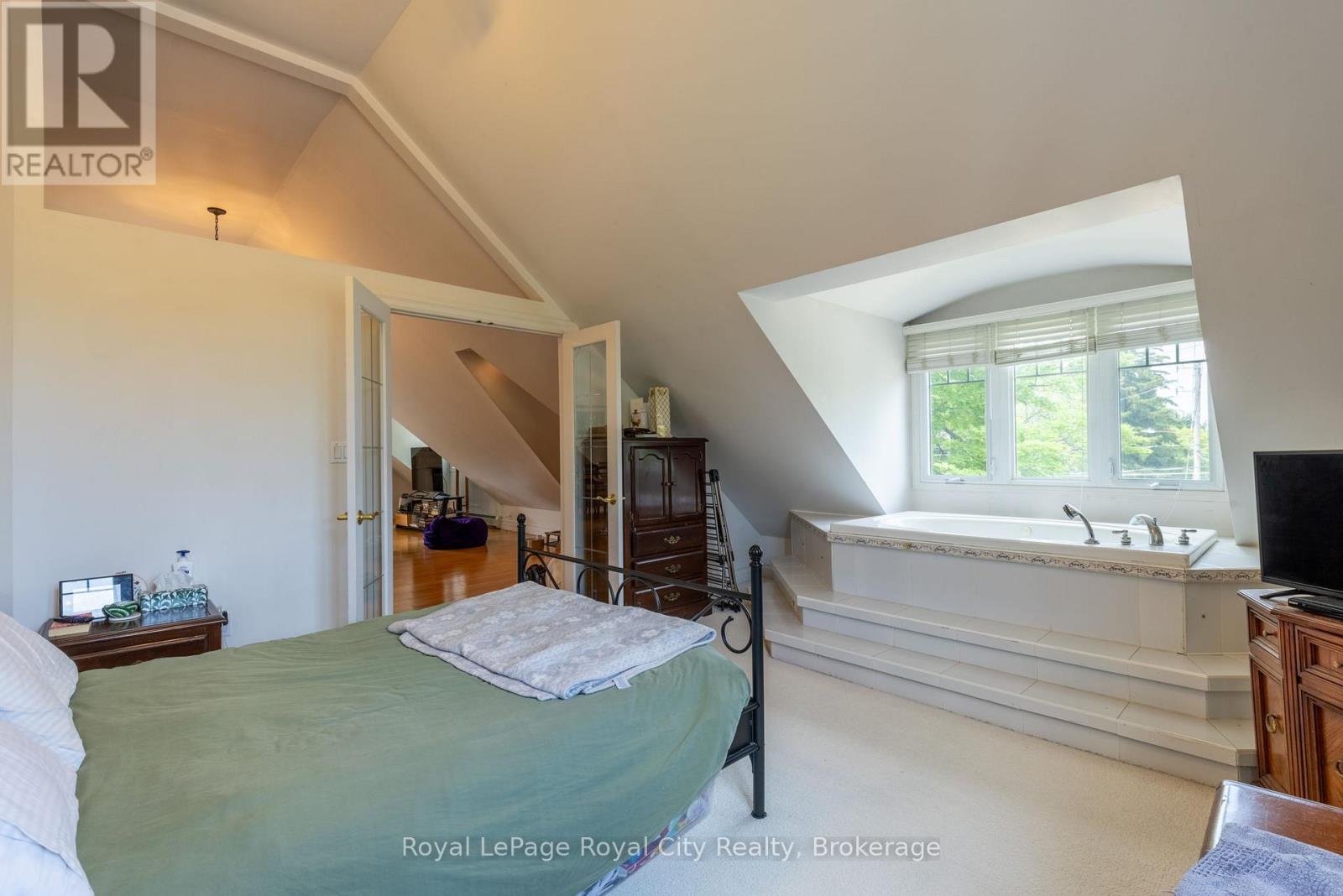 76 London Road W, Guelph (Exhibition Park), Ontario  N1H 2B7 - Photo 25 - X12243184