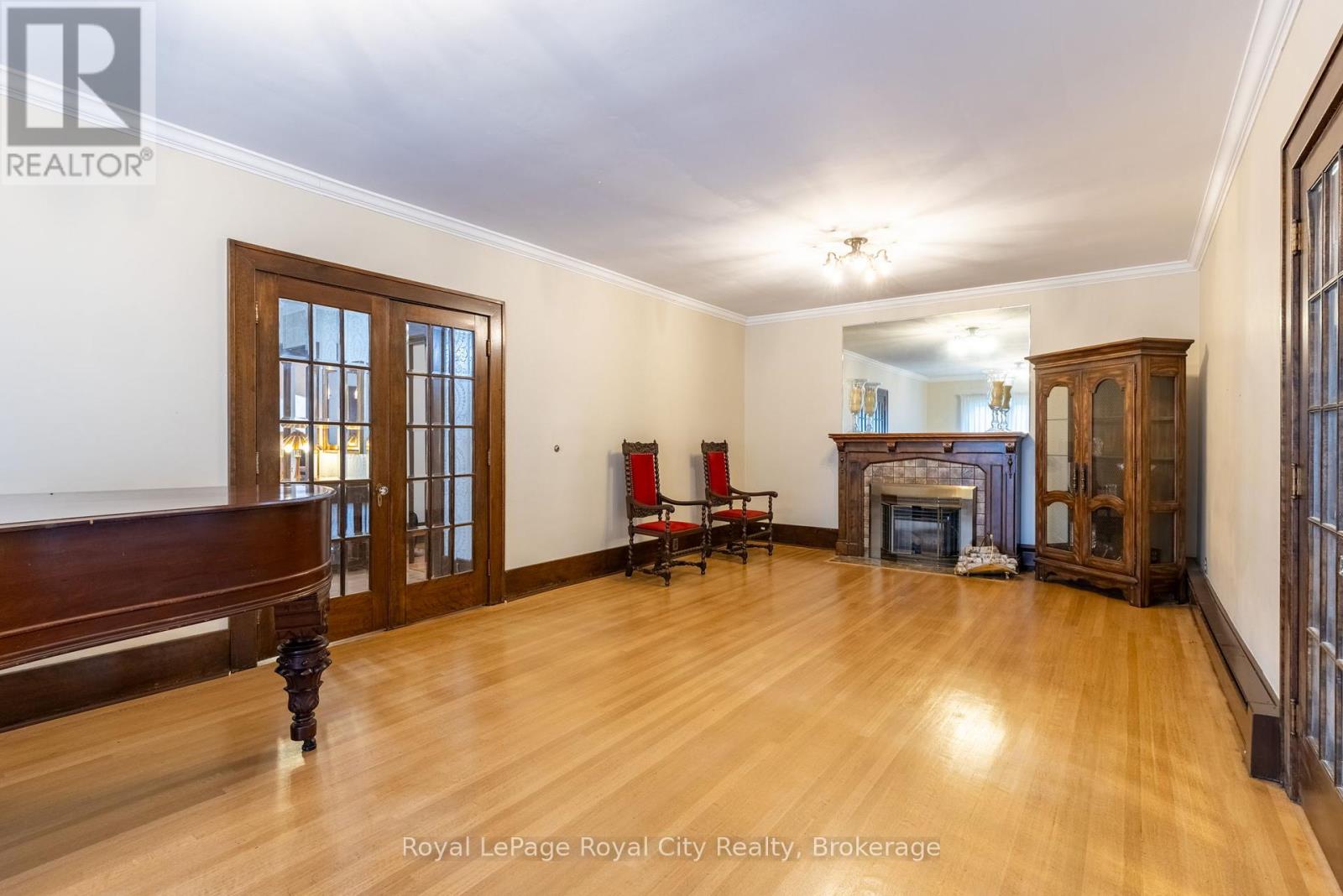 76 London Road W, Guelph (Exhibition Park), Ontario  N1H 2B7 - Photo 6 - X12243184