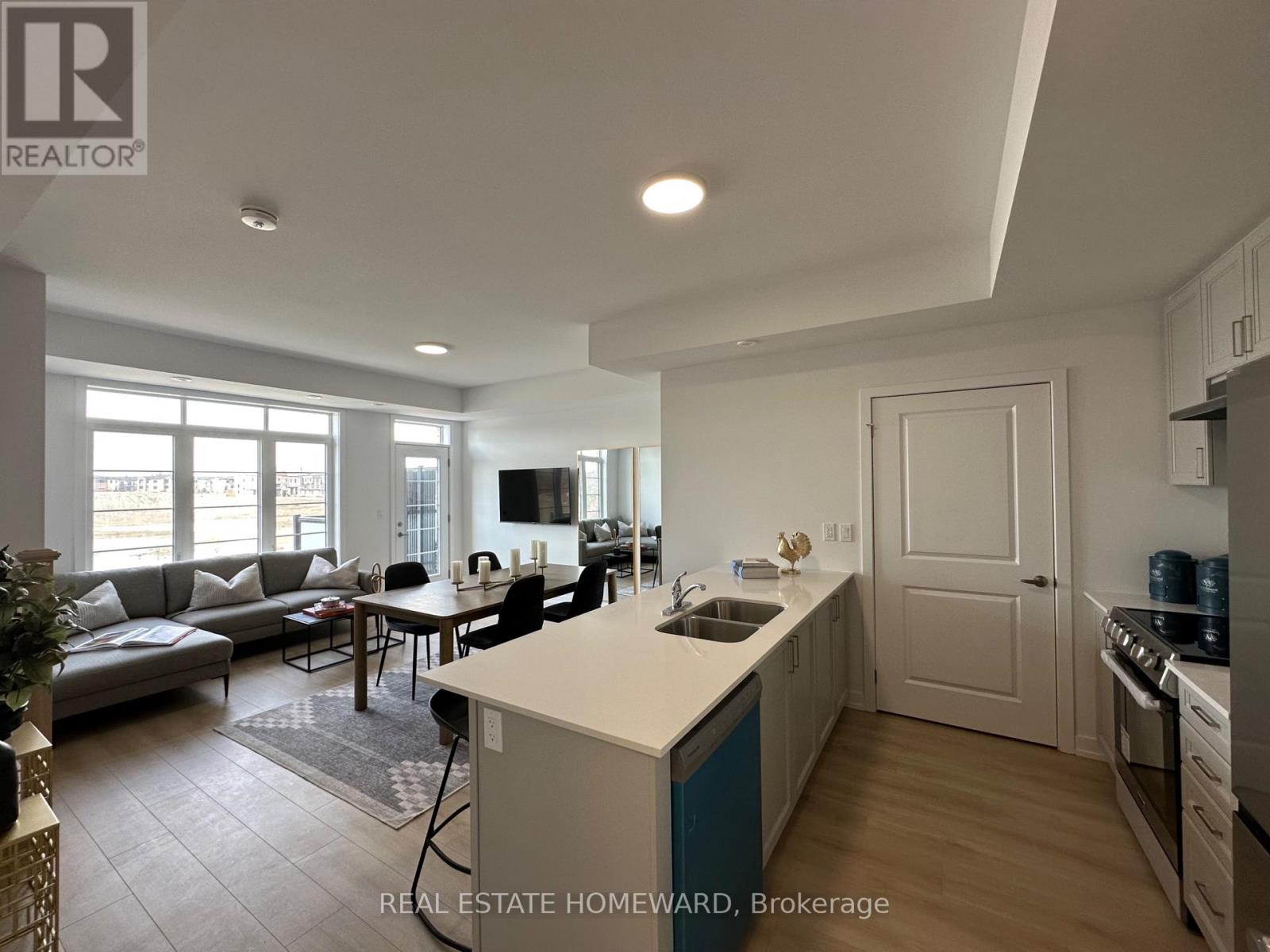 Property at 119 - 1655 PALMERS SAWMILL ROAD image 4