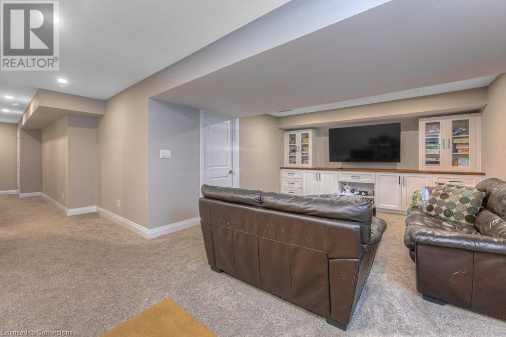 Property at 302 GINSENG Street image 2