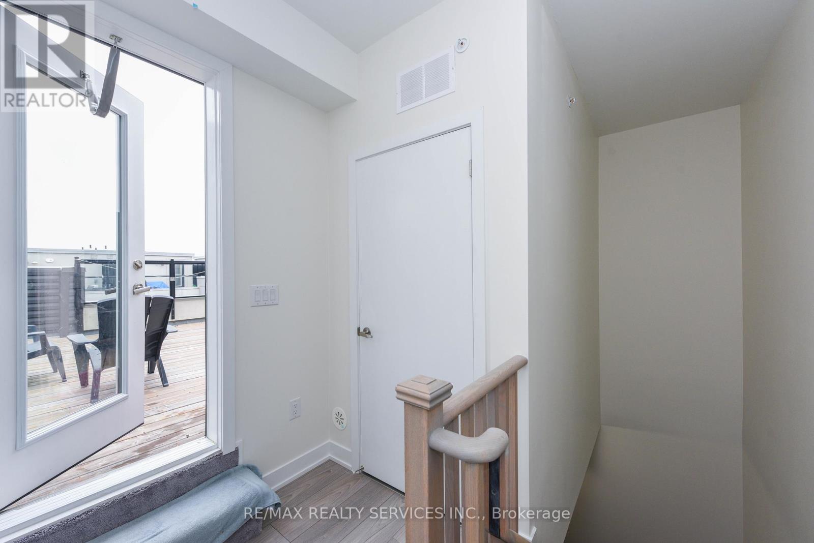 8 - 3476 Widdicombe Way, Mississauga (Erin Mills), Ontario  L5L 0B8 - Photo 9 - W12243207