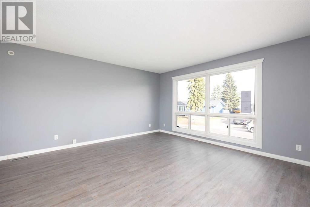 Property at 120 Simpson Way image 3