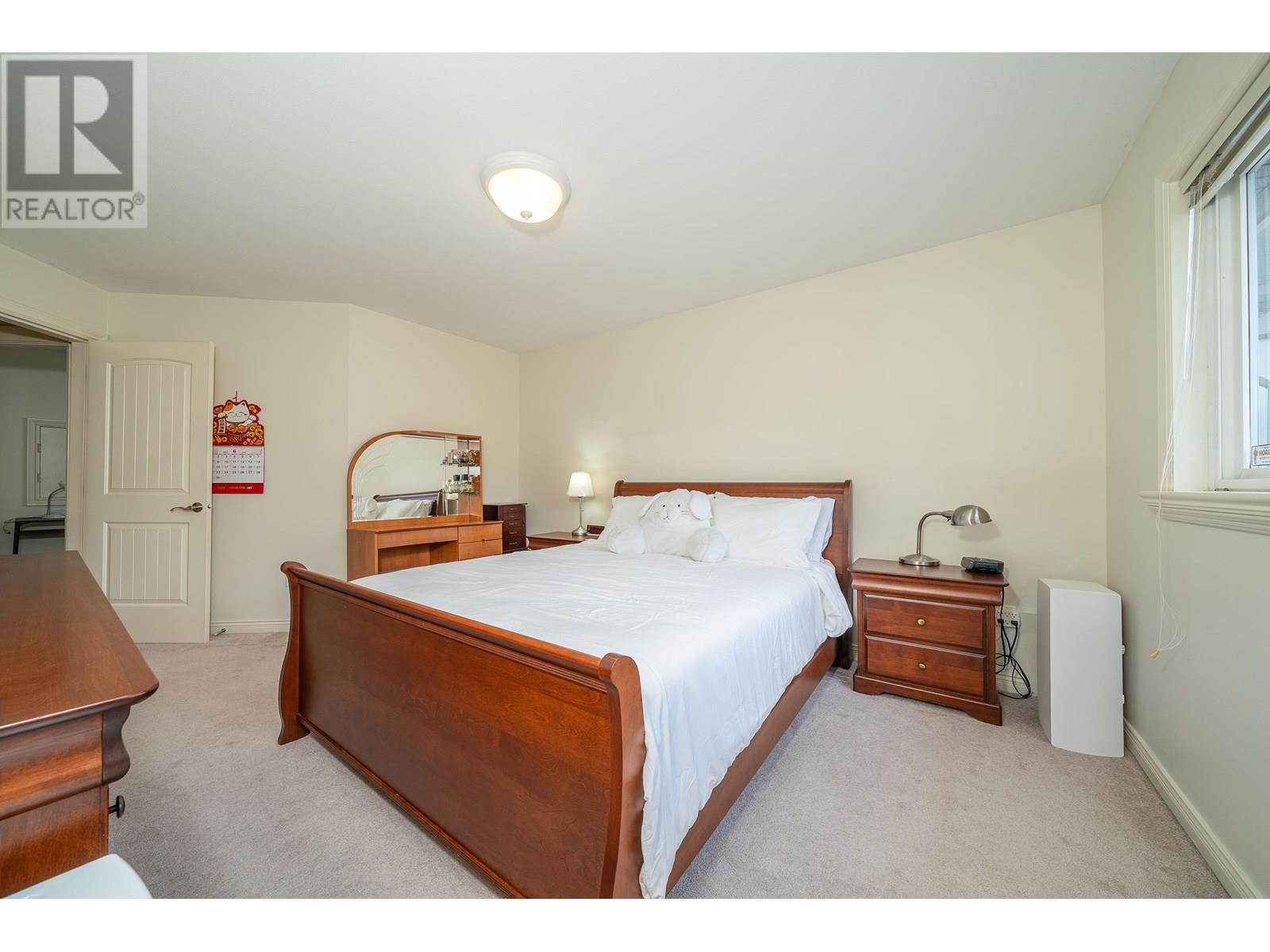 8015 11th Avenue, Burnaby, British Columbia  V3N 2N8 - Photo 32 - R3019381