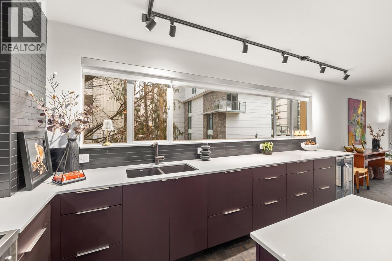 101 2135 Argyle Avenue, West Vancouver, British Columbia  V7V 1A5 - Photo 10 - R3019702