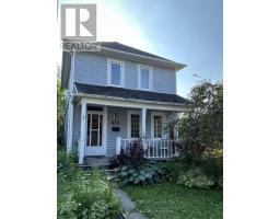 633 Downie Street, Peterborough (Town Ward 3), Ca