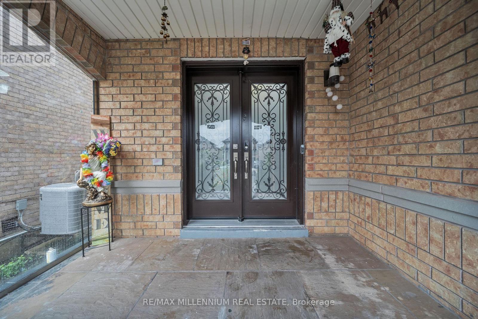 Property at 54 BUICK BOULEVARD image 4