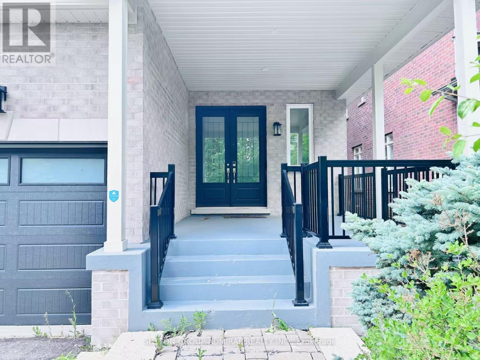 Property at 4 CASTLEGLEN BOULEVARD image 2