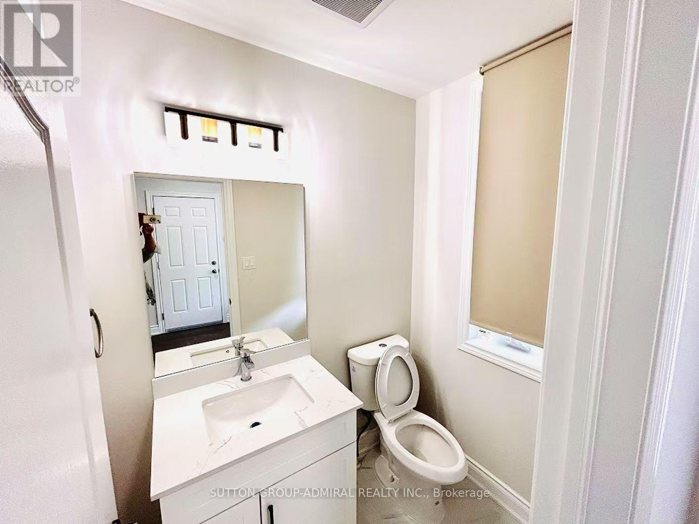 Property at 4 CASTLEGLEN BOULEVARD image 5