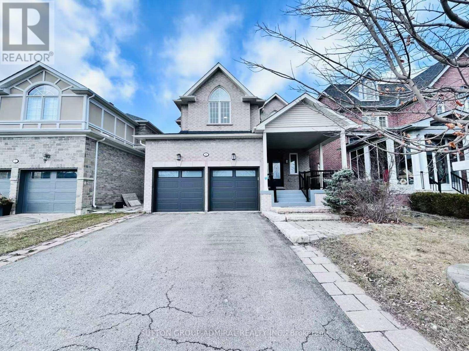 Property at 4 CASTLEGLEN BOULEVARD image 1