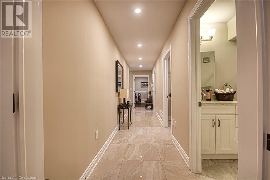 5499 Attema Crescent, St. Anns, Ontario  L0R 1Y0 - Photo 10 - 40744882