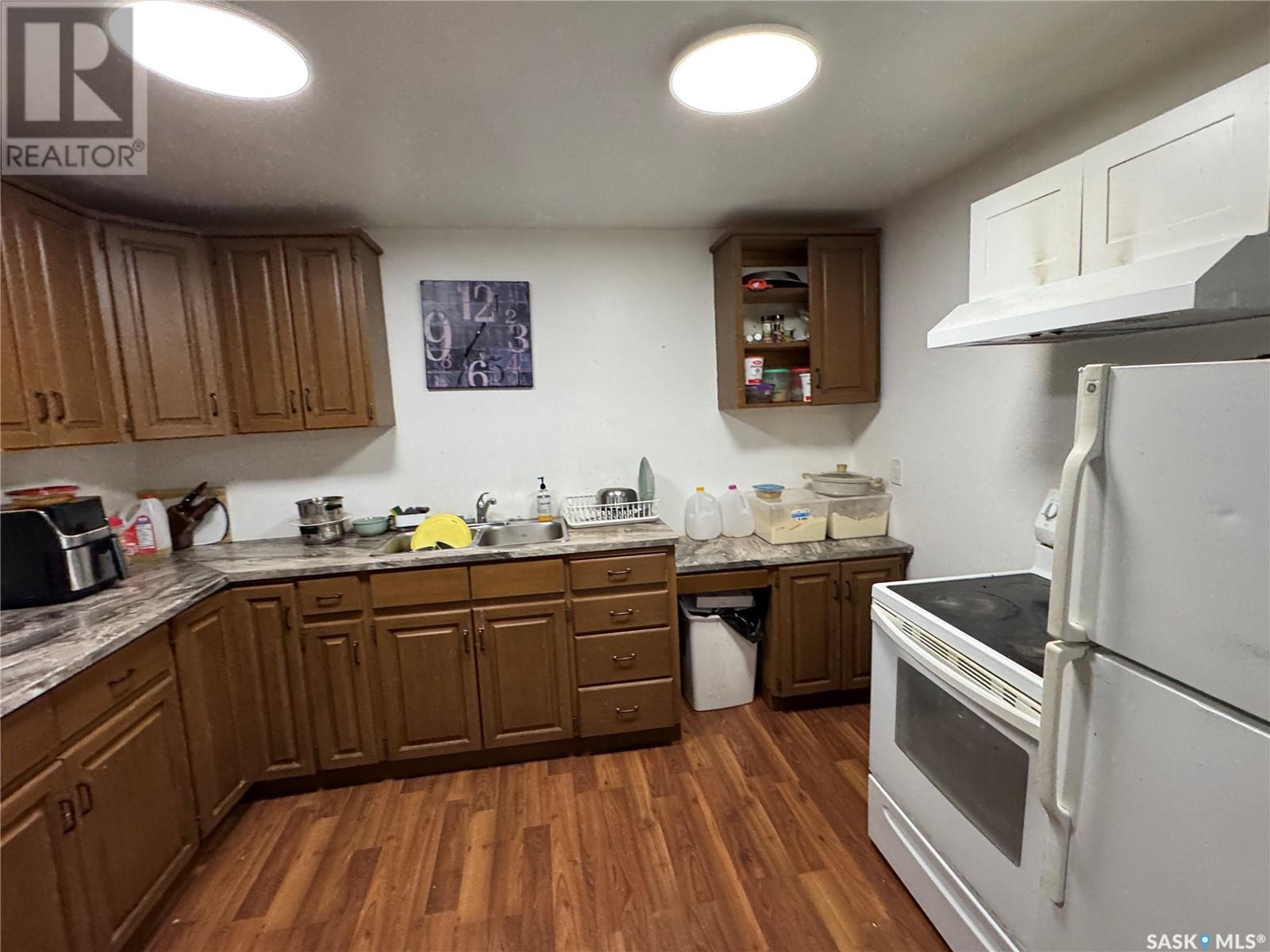 722 & 724 Desmond Street, Grenfell, Saskatchewan  S0G 2B0 - Photo 33 - SK996123