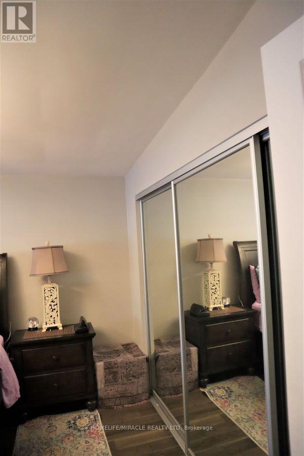 28 Holbrook Road, Hamilton, Ontario  L9C 2H2 - Photo 10 - X12243253