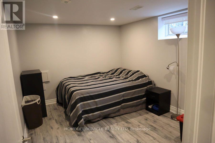 28 Holbrook Road, Hamilton, Ontario  L9C 2H2 - Photo 21 - X12243253