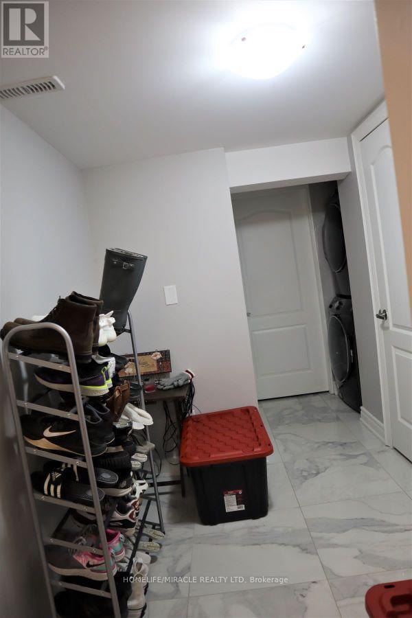 28 Holbrook Road, Hamilton, Ontario  L9C 2H2 - Photo 24 - X12243253