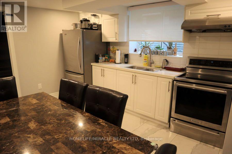 28 Holbrook Road, Hamilton, Ontario  L9C 2H2 - Photo 25 - X12243253
