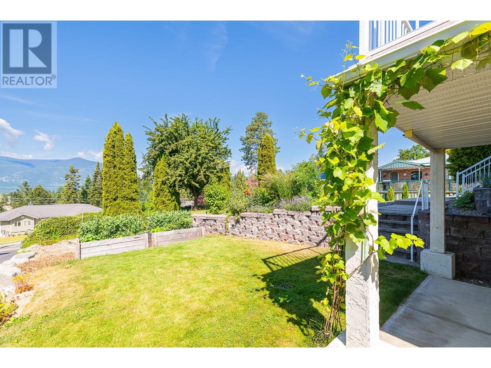 1506 1st  Nw Avenue, Creston, British Columbia  V0B 1G6 - Photo 6 - 10353568
