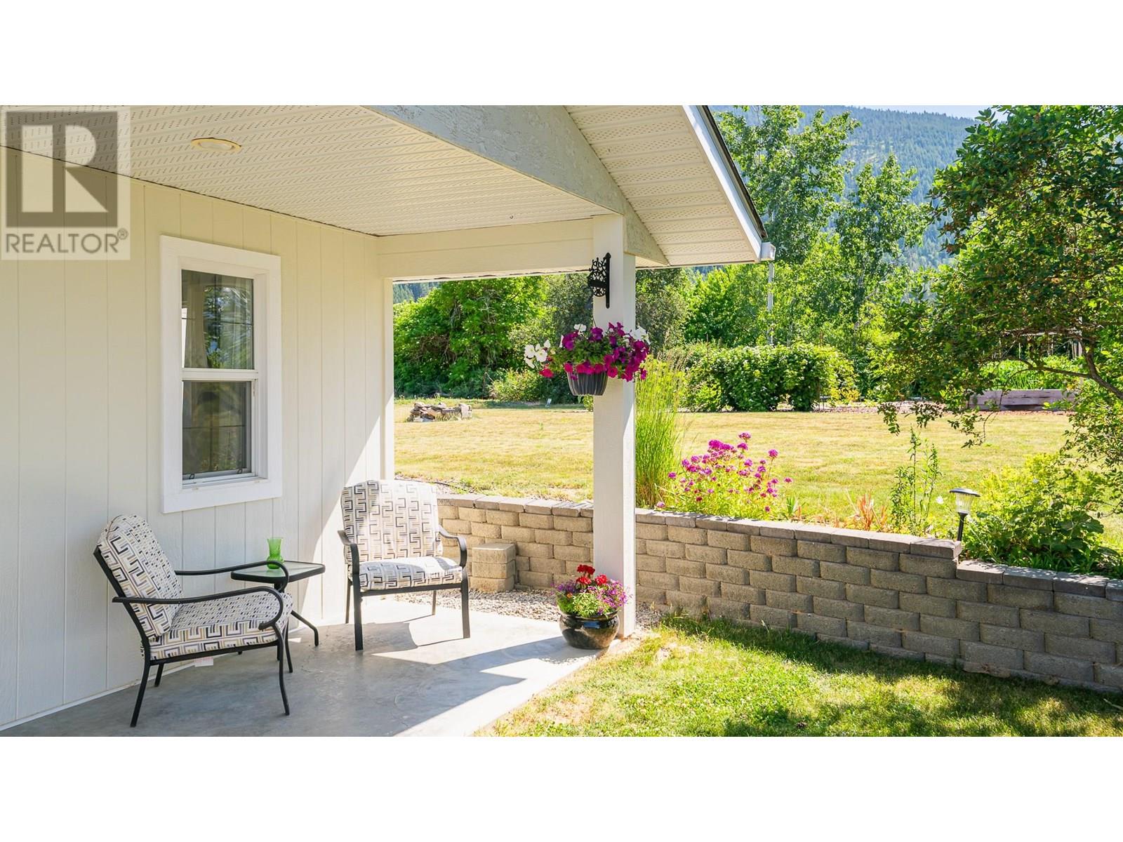 1506 1st  Nw Avenue, Creston, British Columbia  V0B 1G6 - Photo 51 - 10353568
