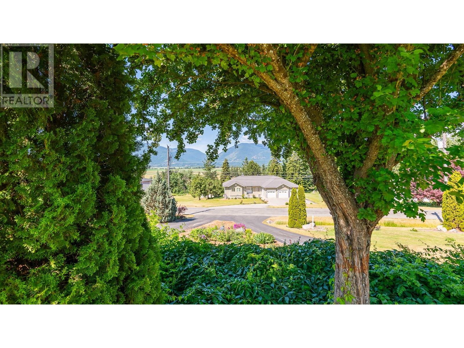 1506 1st  Nw Avenue, Creston, British Columbia  V0B 1G6 - Photo 4 - 10353568