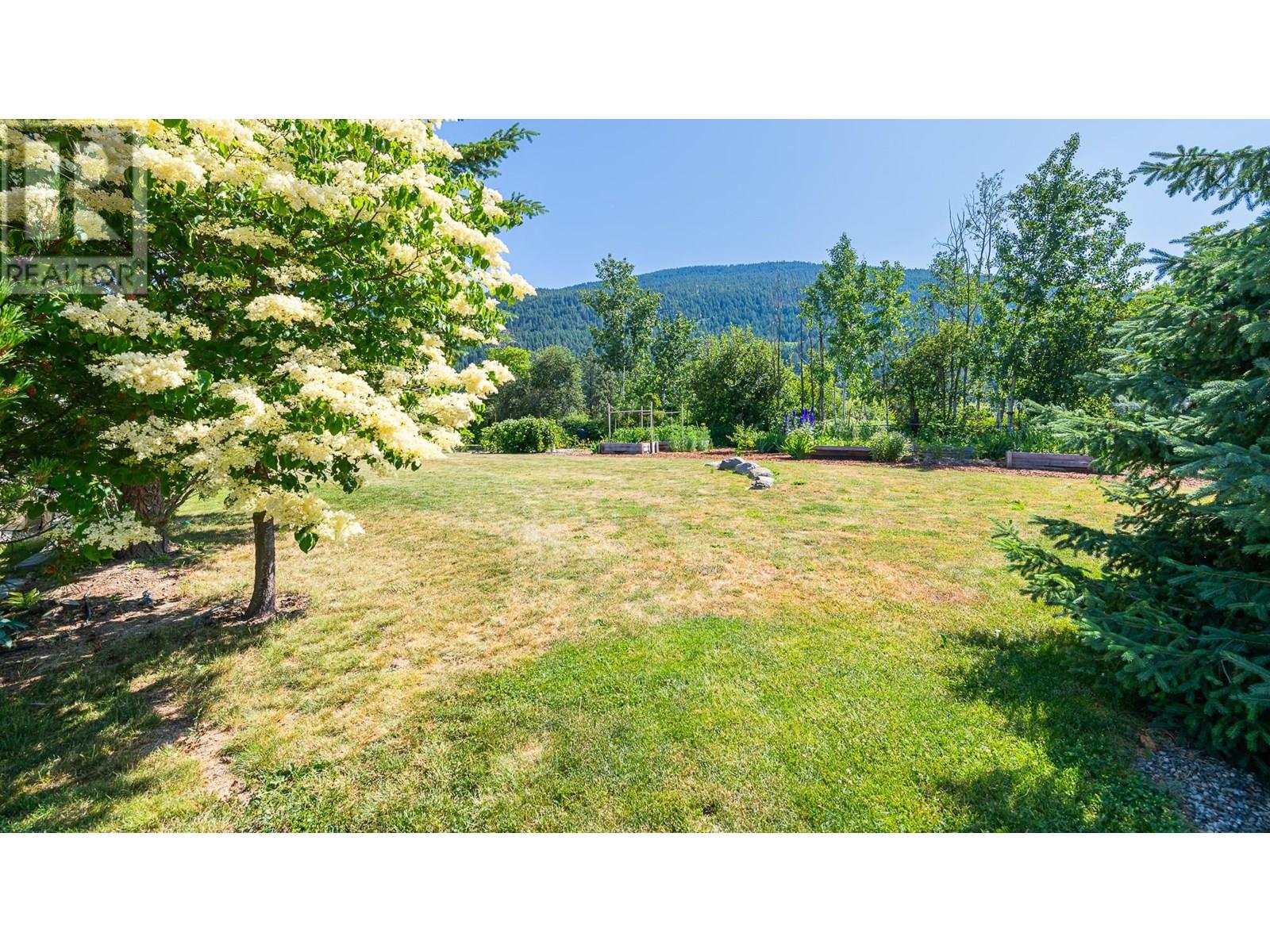 1506 1st  Nw Avenue, Creston, British Columbia  V0B 1G6 - Photo 43 - 10353568