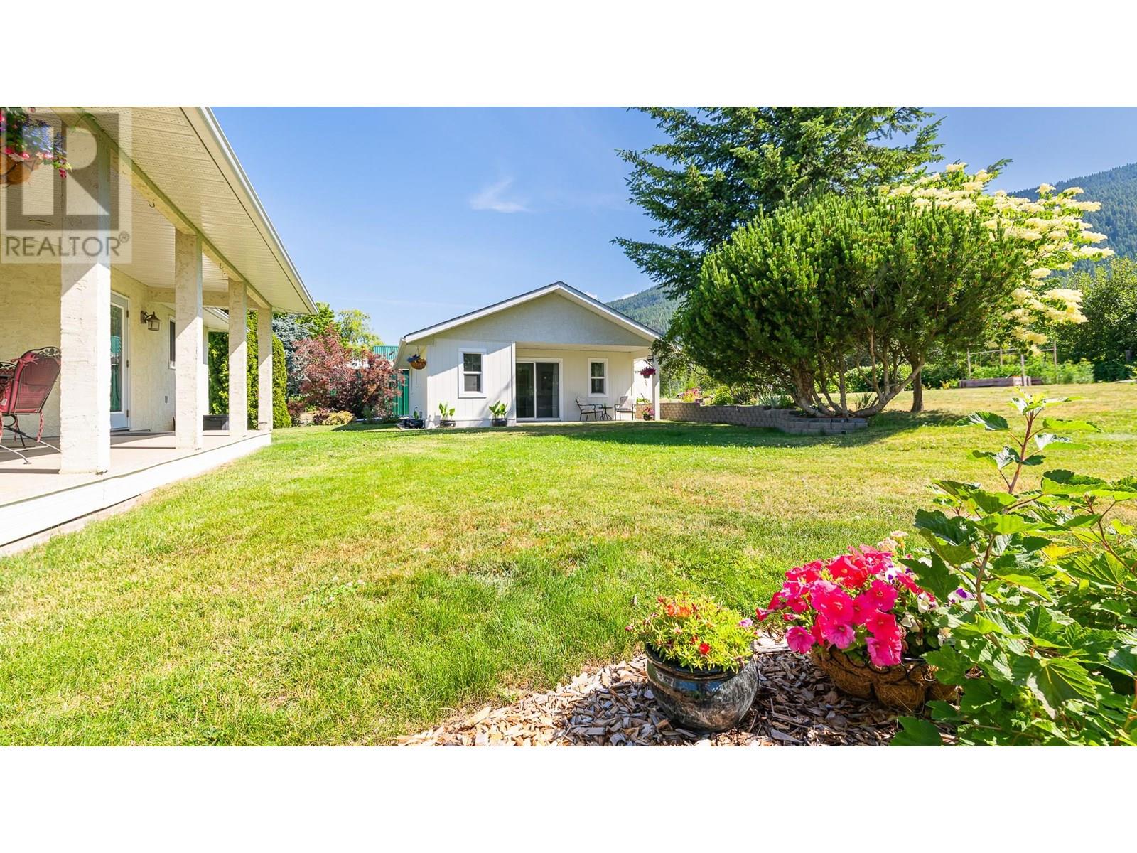 1506 1st  Nw Avenue, Creston, British Columbia  V0B 1G6 - Photo 41 - 10353568
