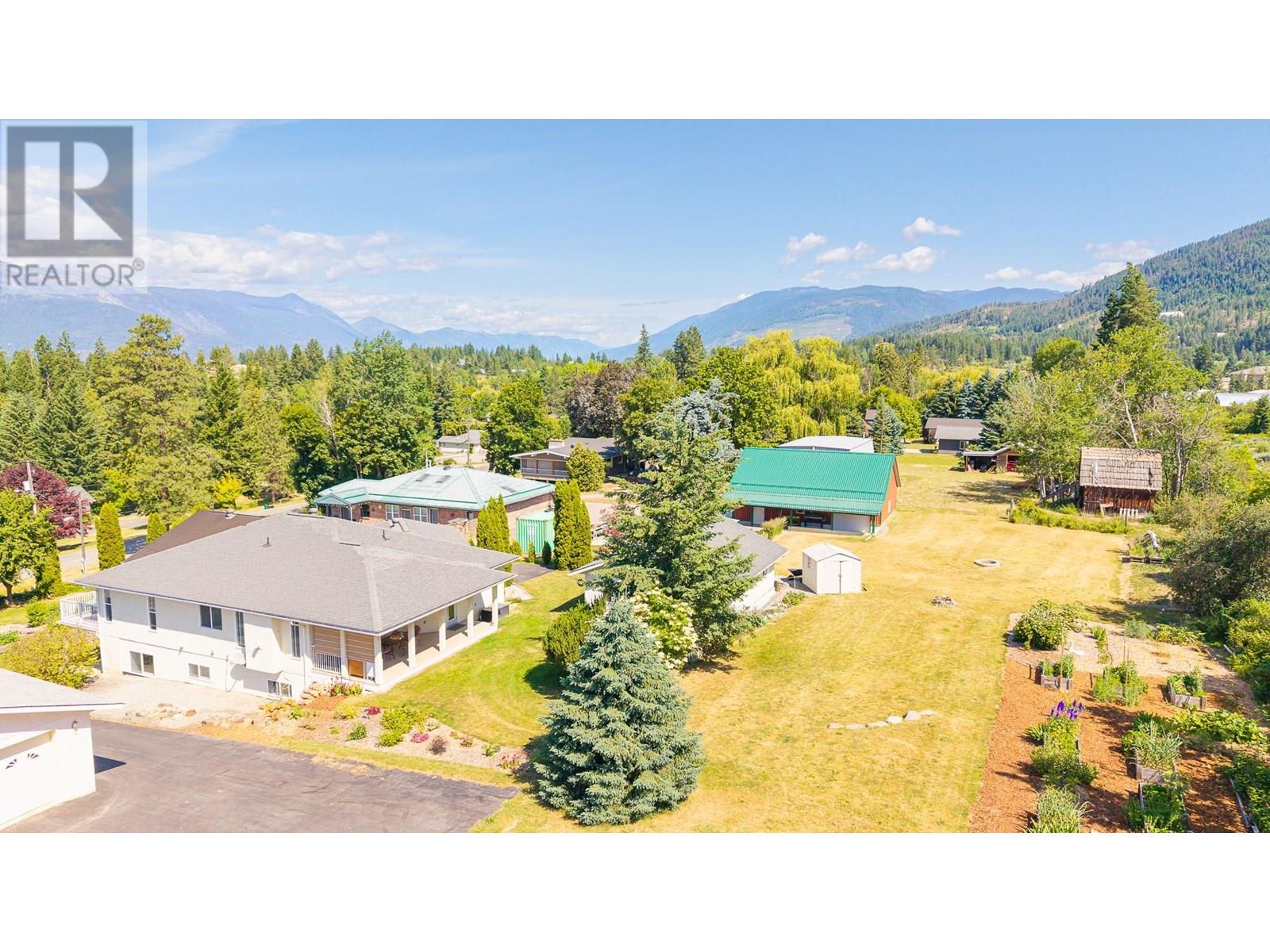 1506 1st  Nw Avenue, Creston, British Columbia  V0B 1G6 - Photo 69 - 10353568