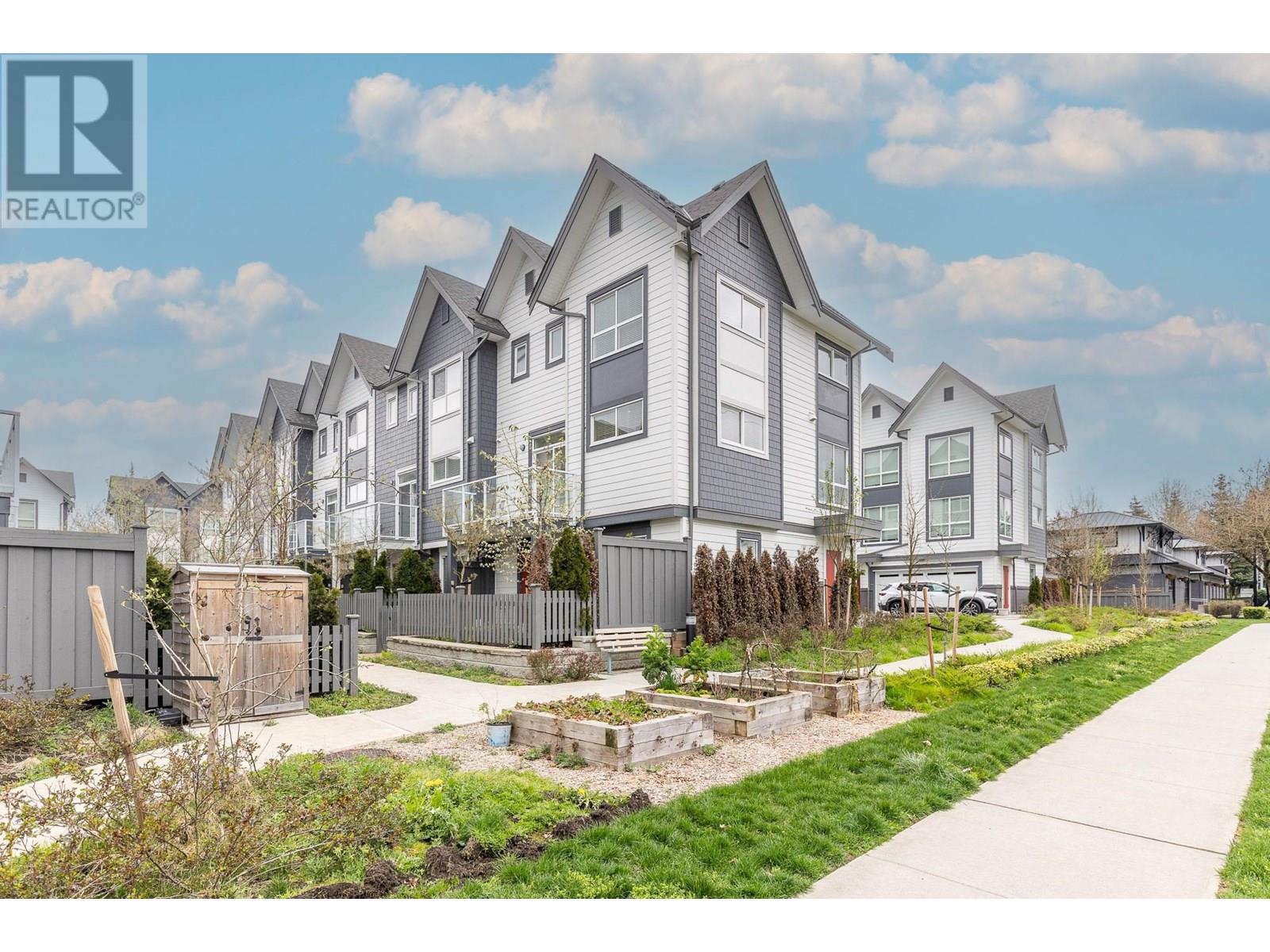 Property at 20 23785 DEWDNEY TRUNK ROAD image 2
