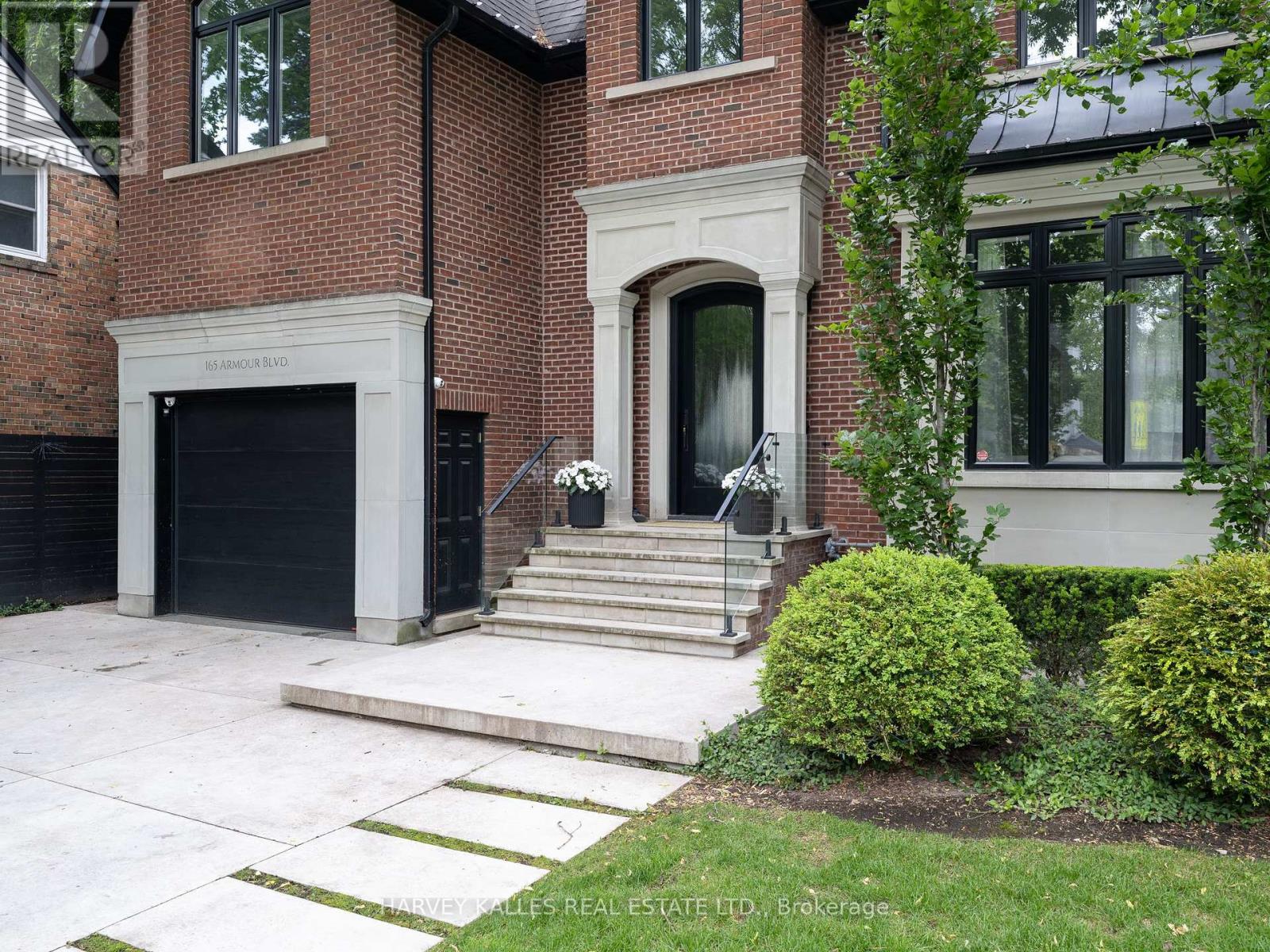 Property at 165 ARMOUR BOULEVARD image 2