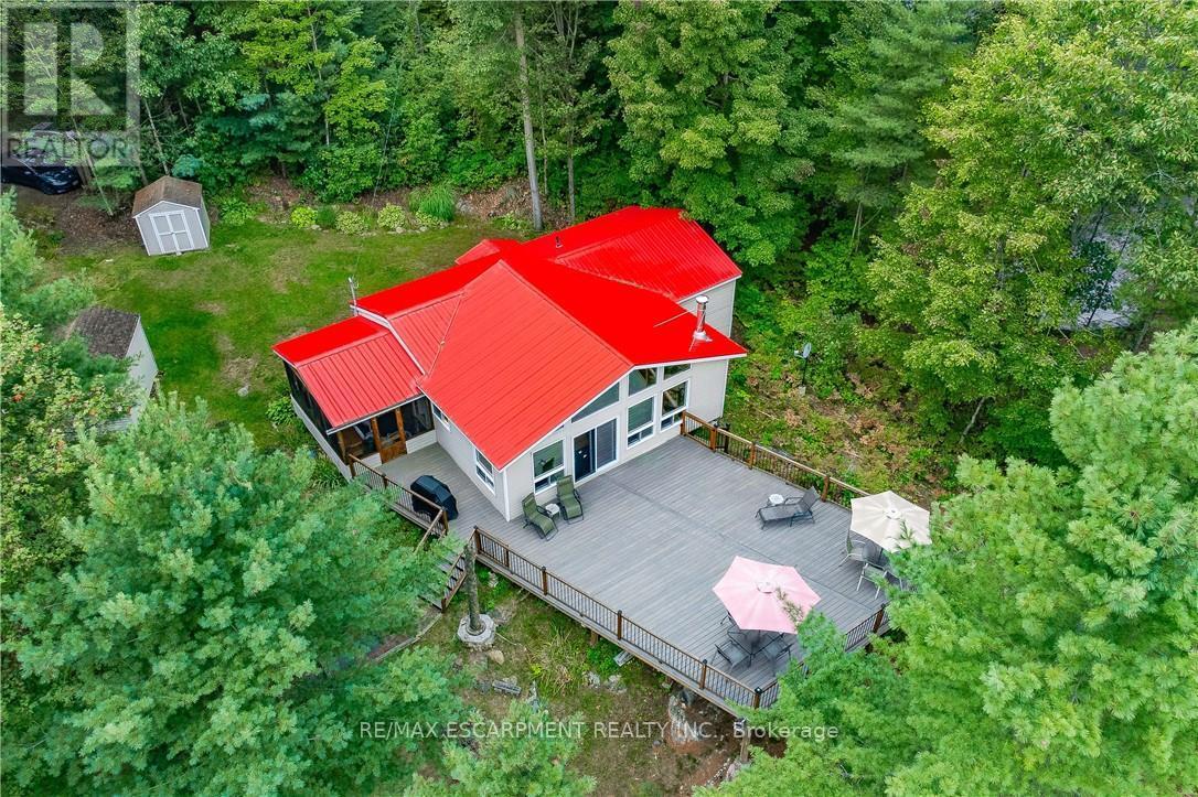 1076 THANKSGIVING ROCK WAY, Gravenhurst, Ontario