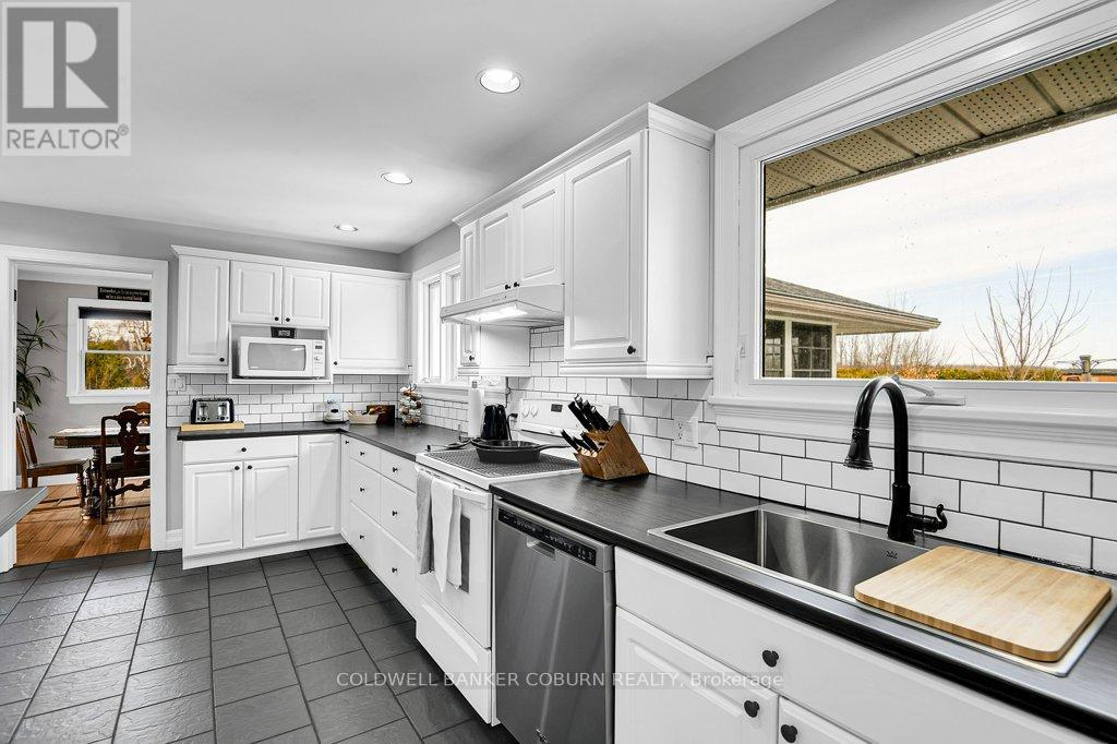 11391 Lakeshore Drive, South Dundas, Ontario  K0E 1K0 - Photo 15 - X12078689