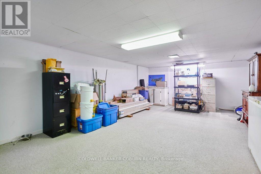 11391 Lakeshore Drive, South Dundas, Ontario  K0E 1K0 - Photo 32 - X12078689