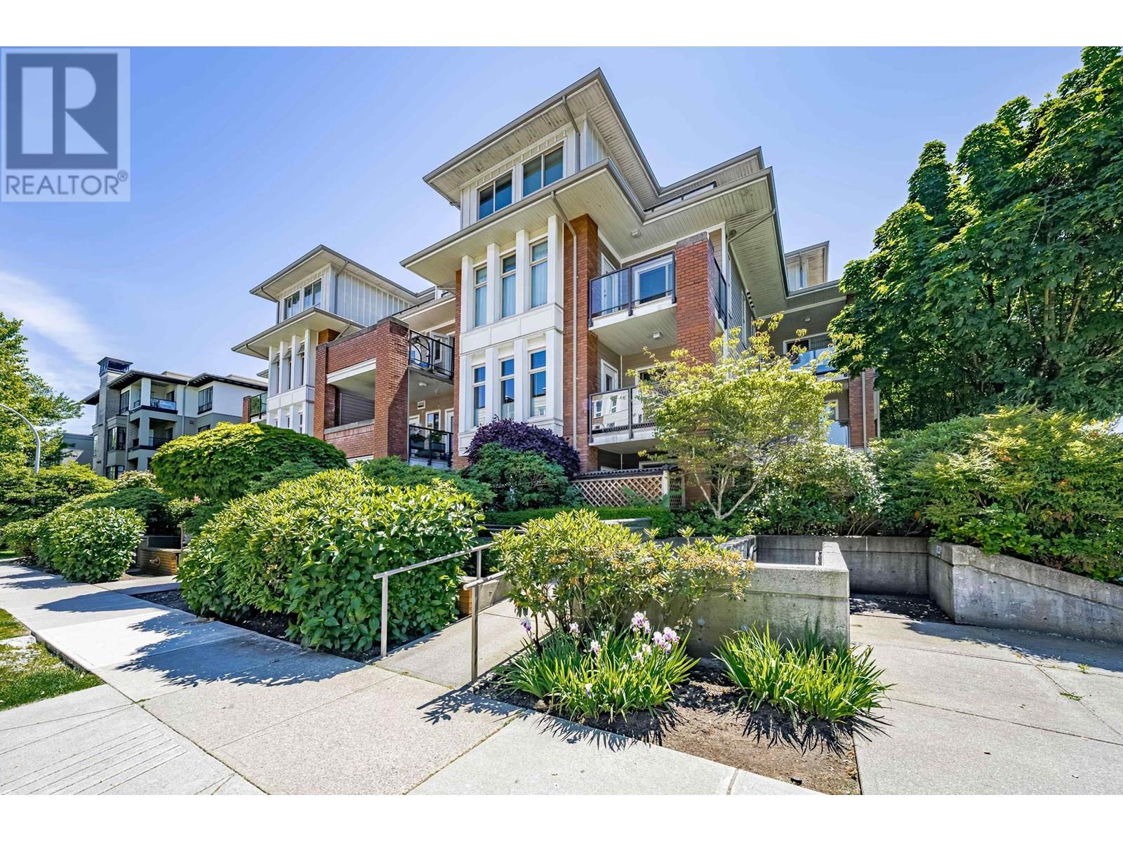 305 2488 WELCHER AVENUE, port coquitlam, British Columbia V3C1X7