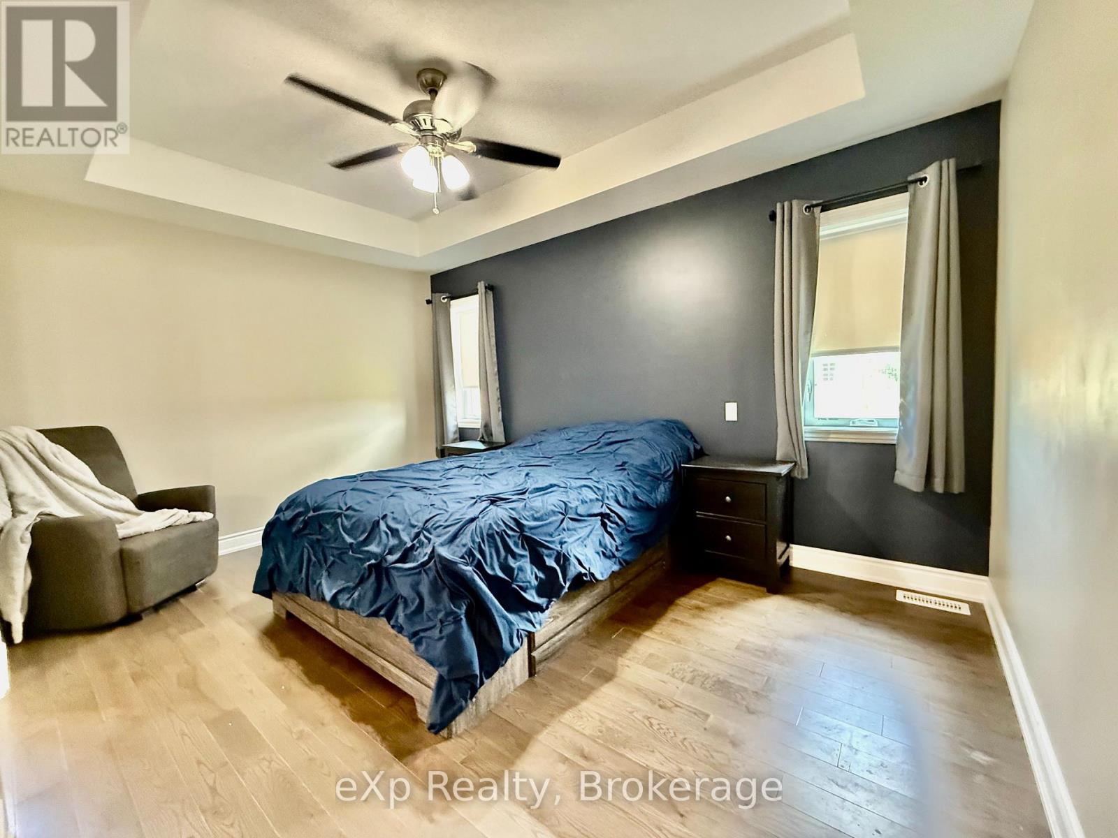 137 17th Avenue A Avenue, Hanover, Ontario  N4N 0B5 - Photo 11 - X12243377