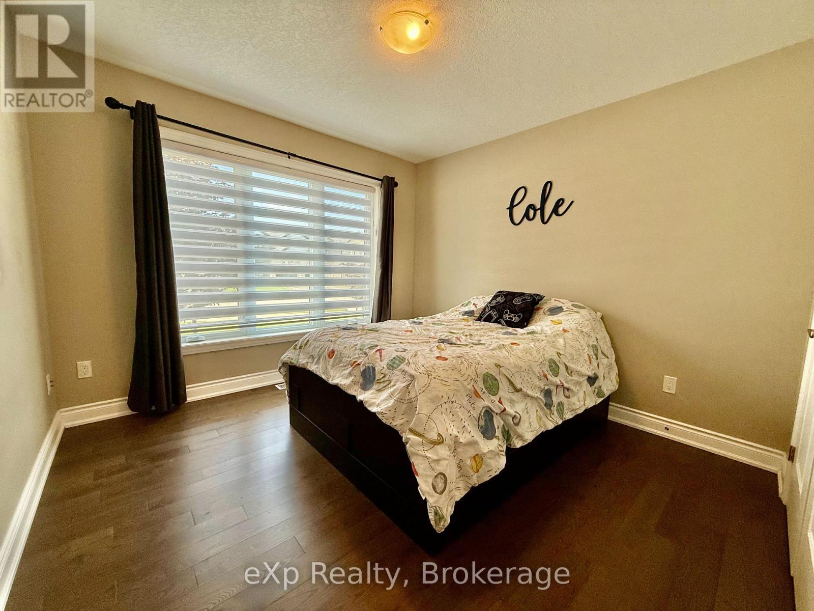 137 17th Avenue A Avenue, Hanover, Ontario  N4N 0B5 - Photo 15 - X12243377