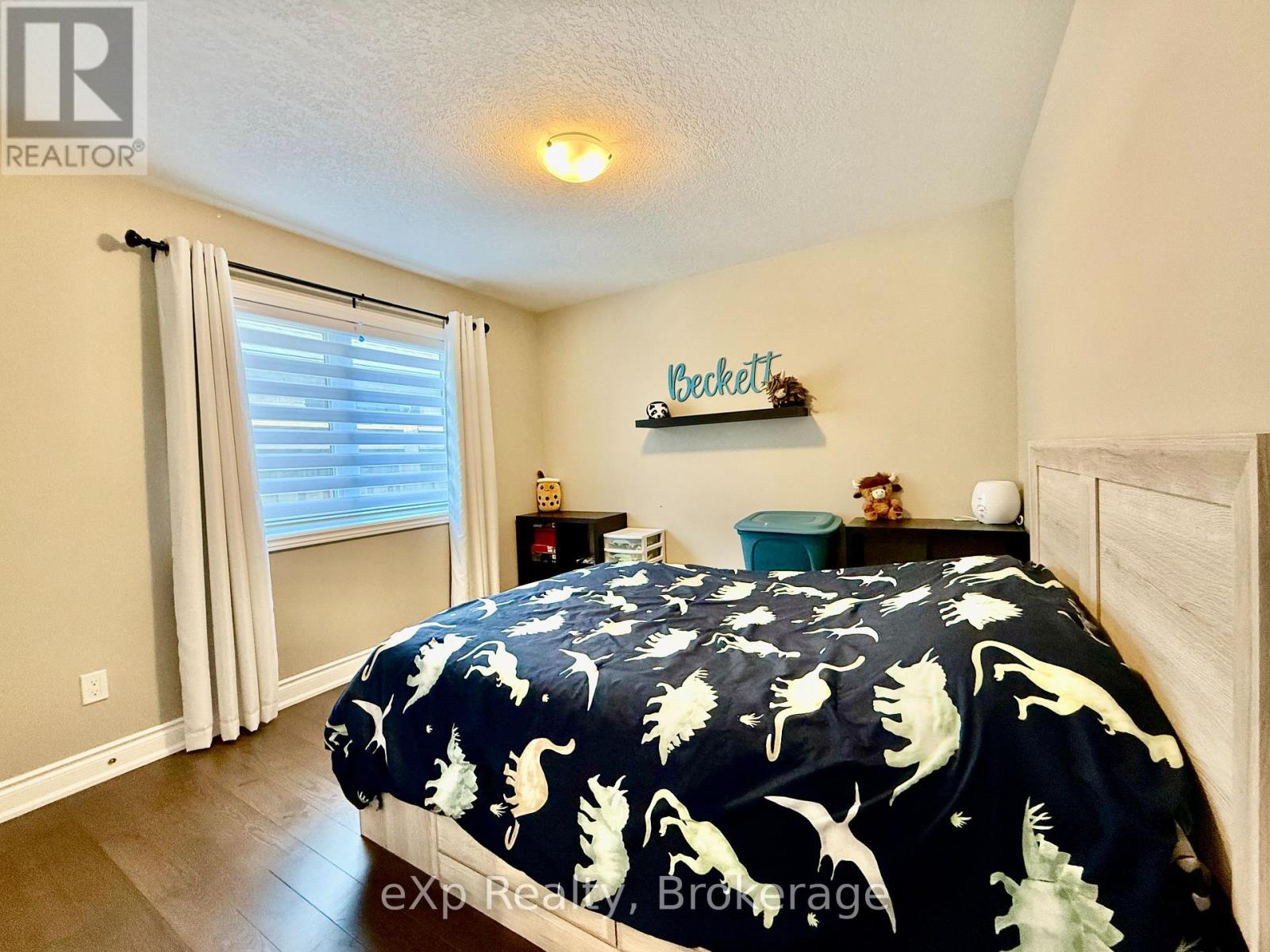 137 17th Avenue A Avenue, Hanover, Ontario  N4N 0B5 - Photo 16 - X12243377