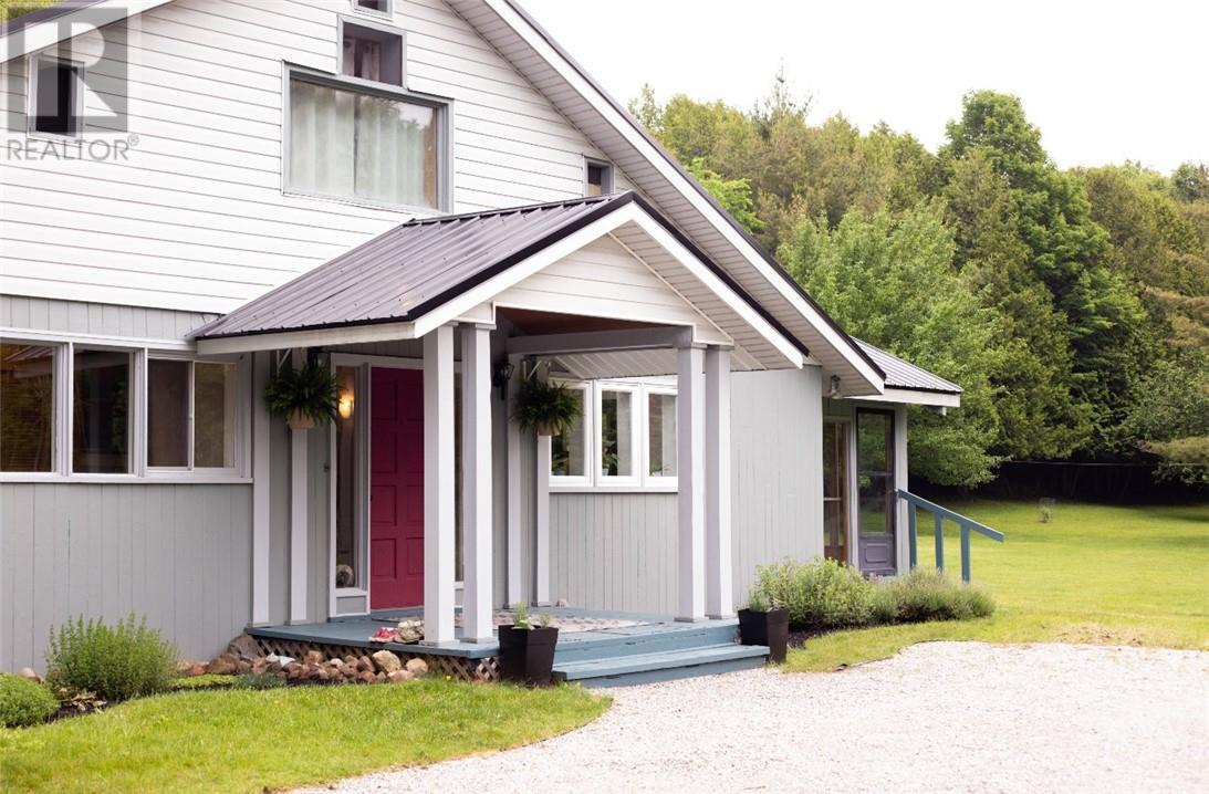 1 Wright Street S, Gore Bay, Ontario  P0P 1H0 - Photo 2 - 2123114