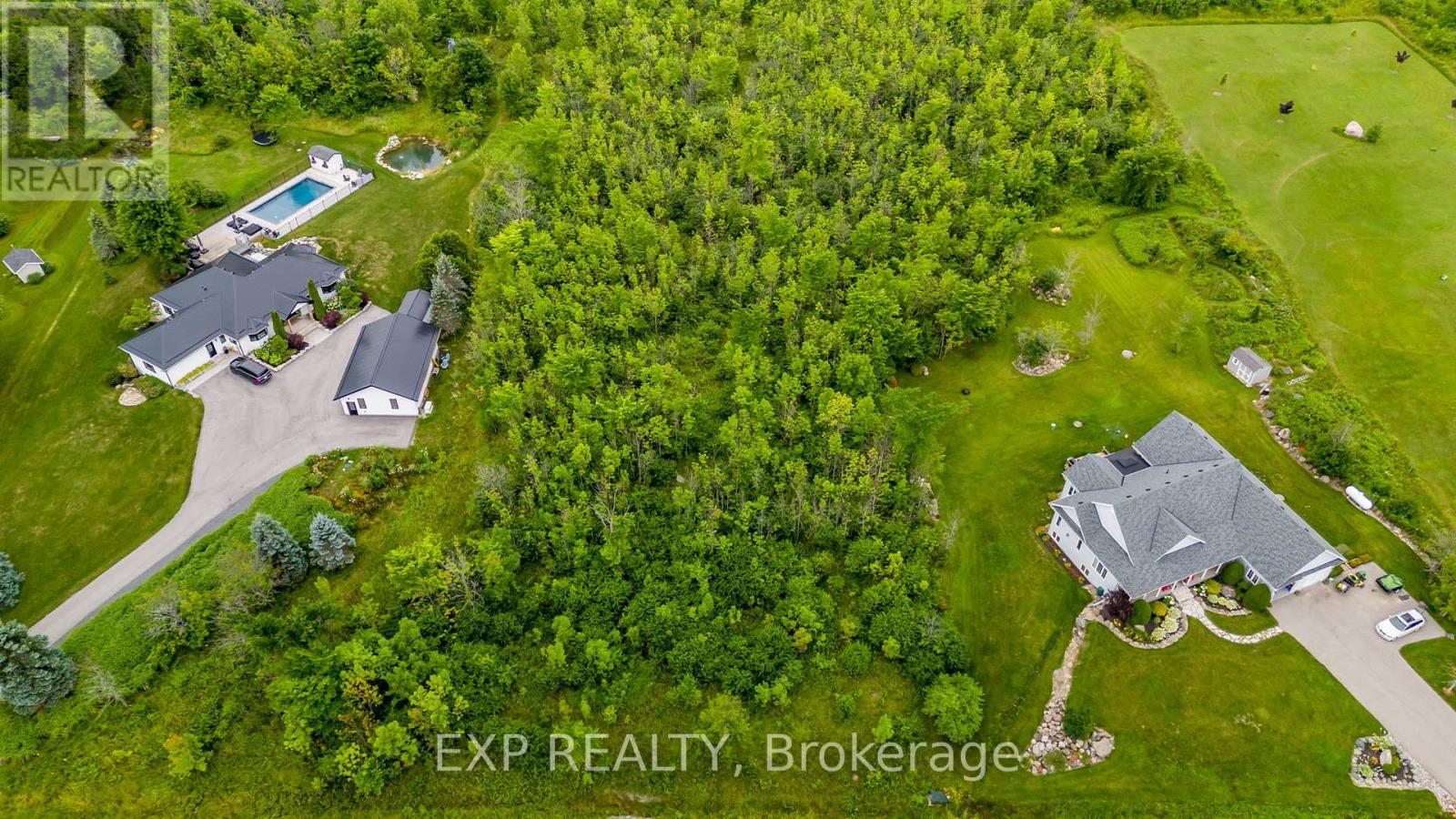 106 Ridgecrest Lane, Meaford, Ontario  N4L 1W6 - Photo 2 - X12243359