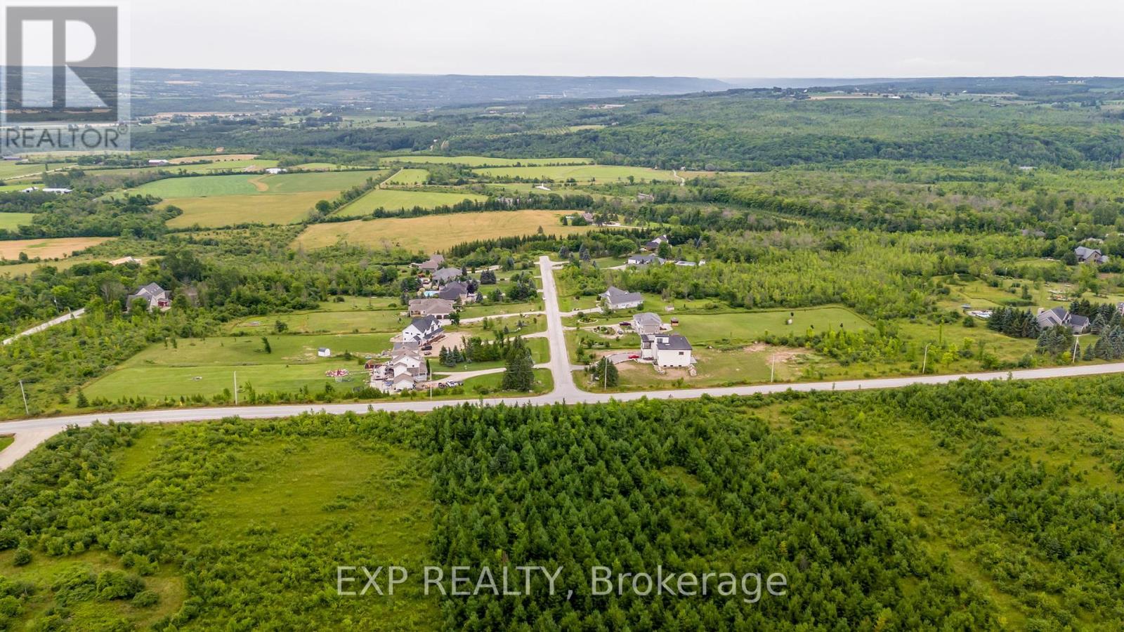 106 Ridgecrest Lane, Meaford, Ontario  N4L 1W6 - Photo 3 - X12243359
