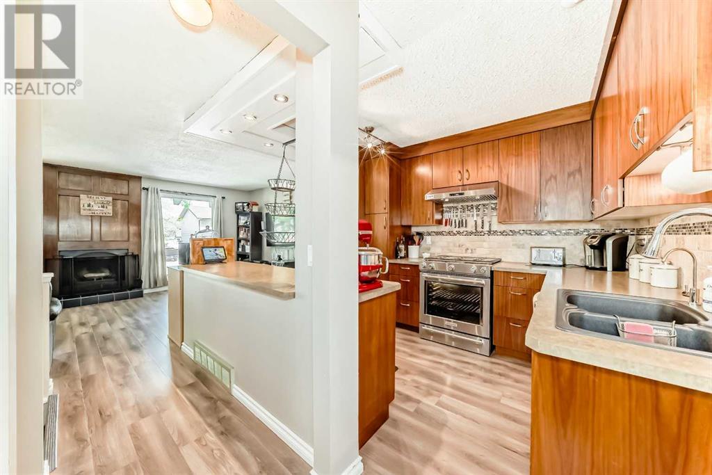 Property at 21 Falchurch Road NE image 3