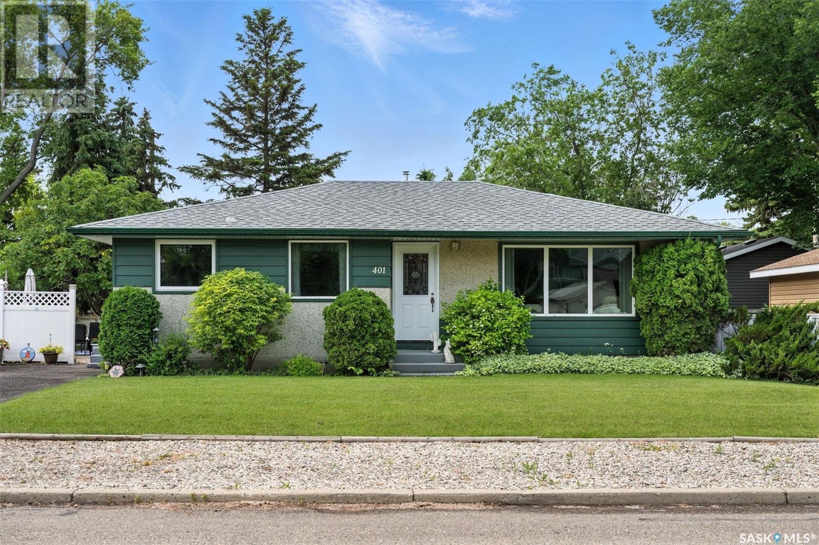 401 5th AVENUE E, watrous, Saskatchewan