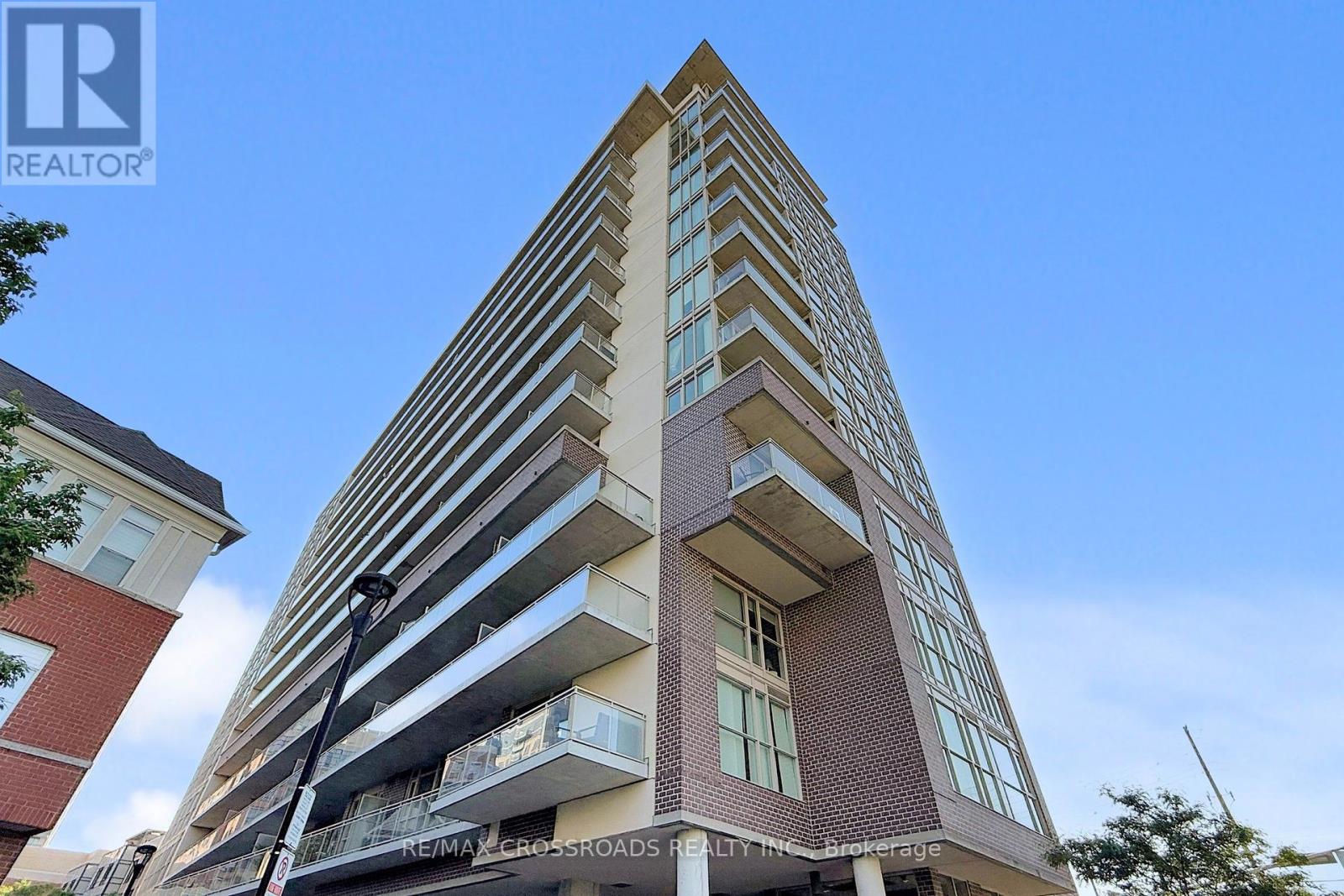 Property at 810 - 5101 DUNDAS STREET W image 1