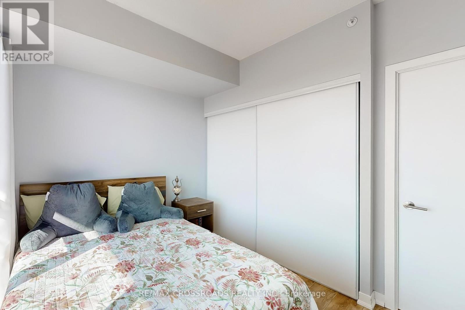 810 - 5101 Dundas Street W, Toronto, Ontario  M9A 1C1 - Photo 19 - W12243392