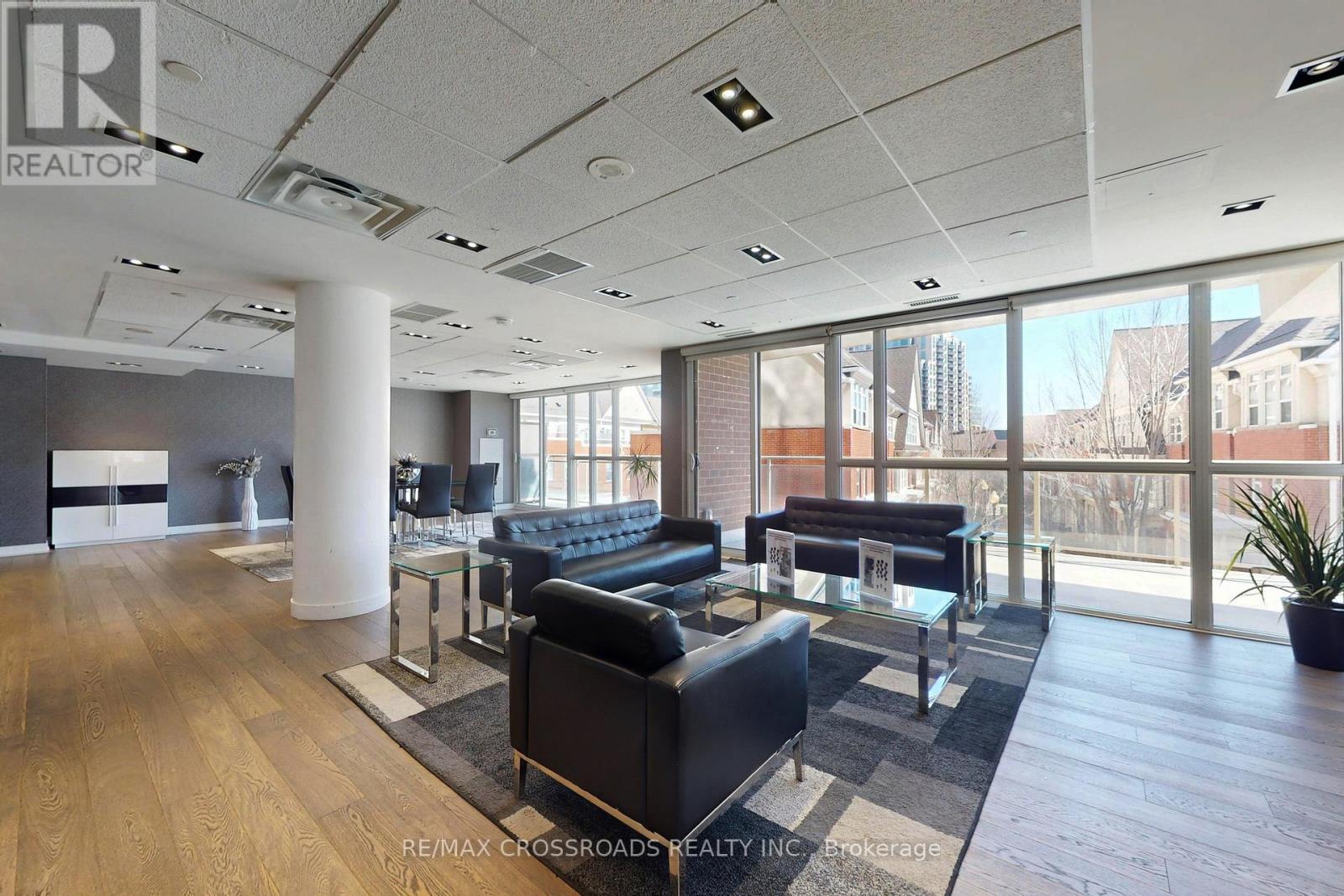 810 - 5101 Dundas Street W, Toronto, Ontario  M9A 1C1 - Photo 32 - W12243392