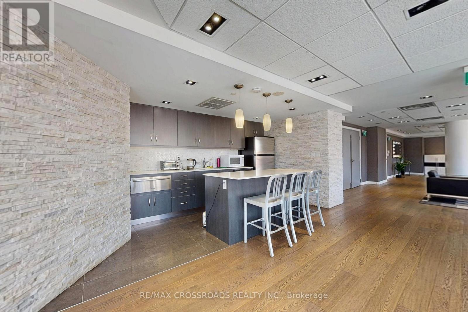 810 - 5101 Dundas Street W, Toronto, Ontario  M9A 1C1 - Photo 34 - W12243392