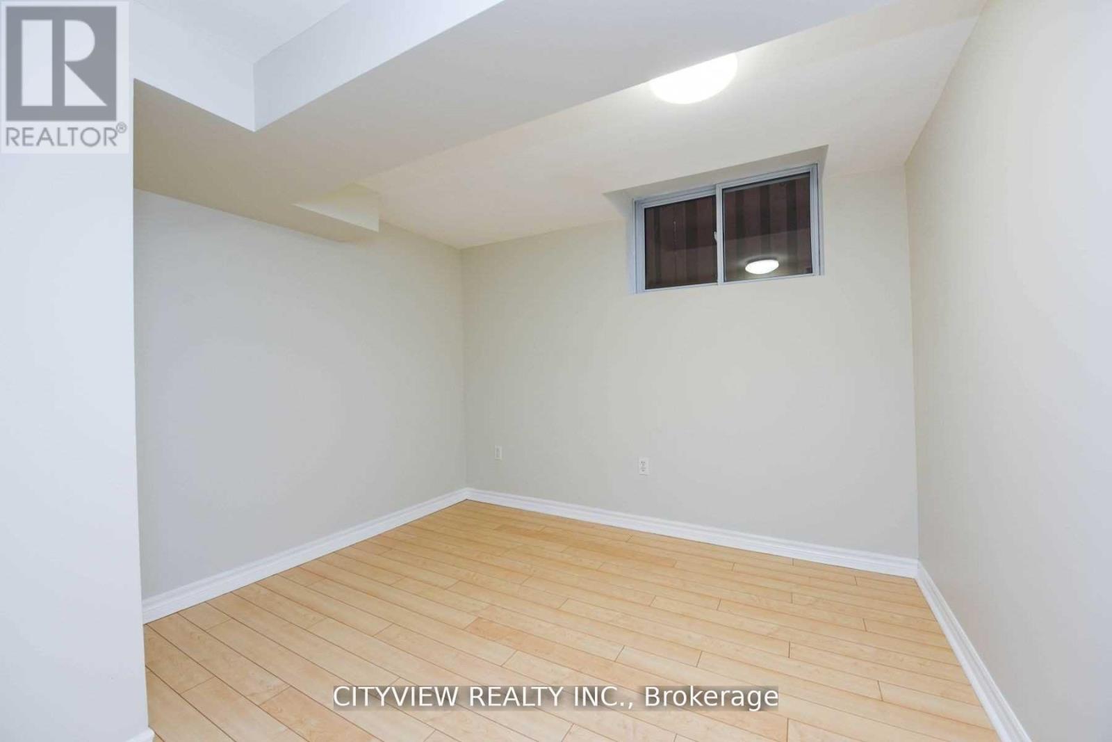 6459 Tisler Crescent, Mississauga, Ontario  L5N 3G6 - Photo 4 - W12243405