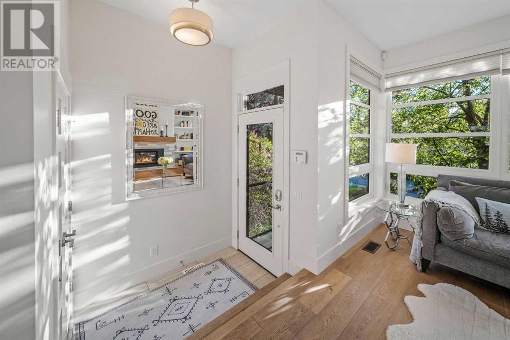 Property at 4130 16 Street SW image 5