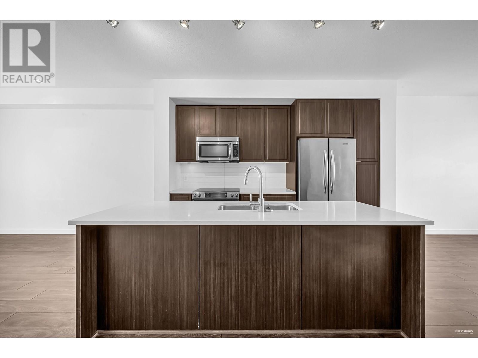 Property at 62 2358 RANGER LANE image 3