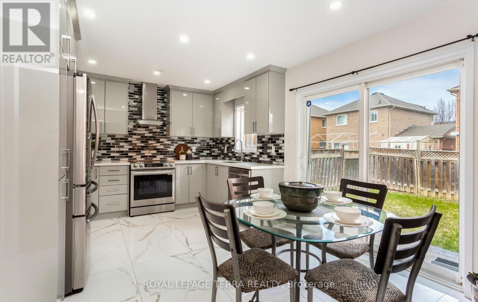 355 Edenbrook Hill Drive, Brampton, Ontario  L7A 2N4 - Photo 10 - W12243416